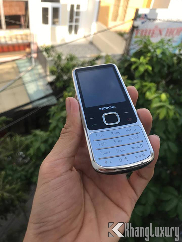 nokia 6700 silver classic