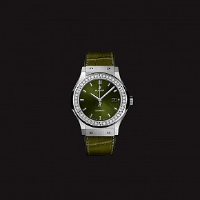 Hublot Classic Fusion Titanium Green Benzel Diamonds 33mm