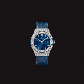 Hublot Classic Fusion Titanium Navy Pave Diamonds 33mm