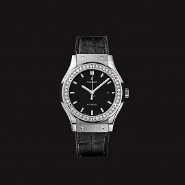 Hublot Classic Fusion Titanium Black Benzel Diamonds 38mm