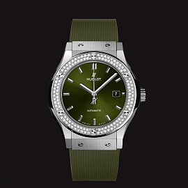 Hublot Classic Fusion Titanium Green Bezel Diamonds 42mm Cao Su