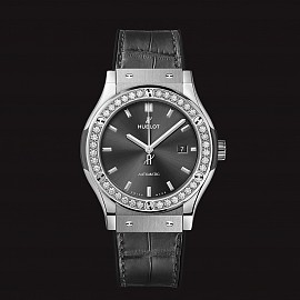 Hublot Classic Fusion Titanium Grey Benzel Diamonds 42mm