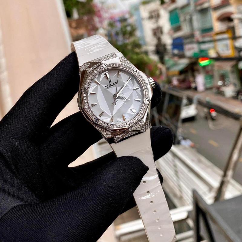 /images/image.php?width=1000&image=/admin/sanpham/Hublot-Big-Bang-One-Click-Steel-Diamonds-White-39mm-3_5500_anhkhac2.jpg