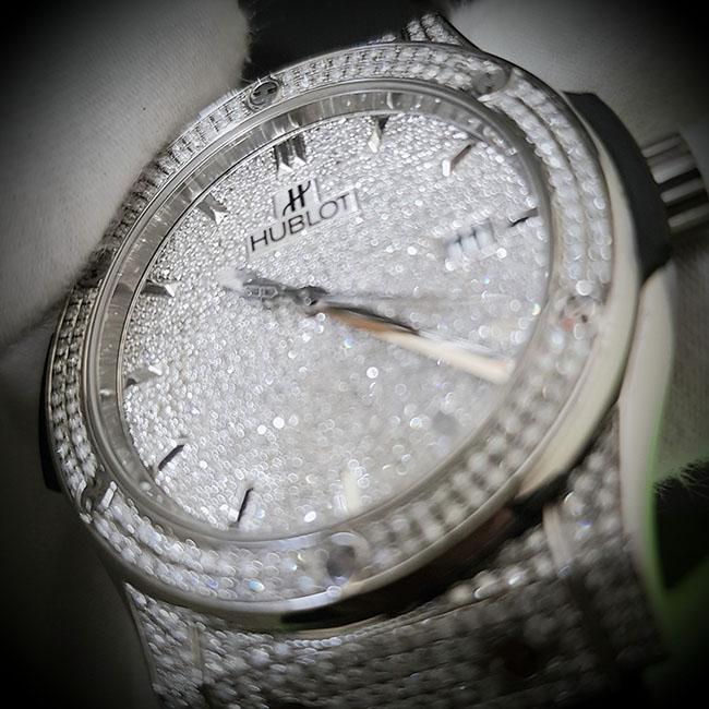 /images/image.php?width=1000&image=/admin/sanpham/Hublot-classic-fusion-titanium-full-pave-42mm3_2005_anhkhac2.jpg