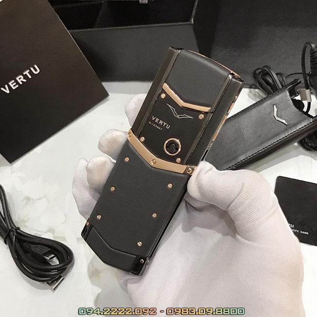 /images/image.php?width=1000&image=/admin/sanpham/Vertu-signature-s-black-diem-vang-hong2_1876_anhkhac1.jpg