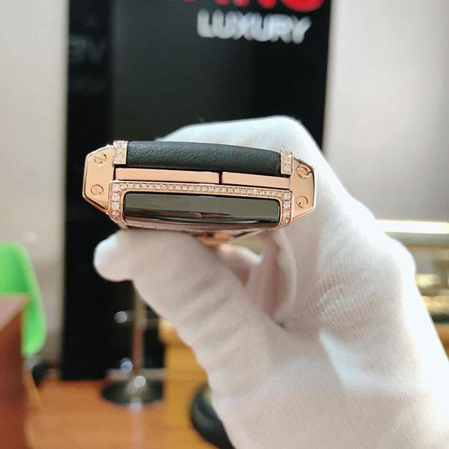 /images/image.php?width=1000&image=/admin/sanpham/Vertu-signature-s-black-leather-mix-red-gold-custom-diamond4_1968_anhkhac3.jpg