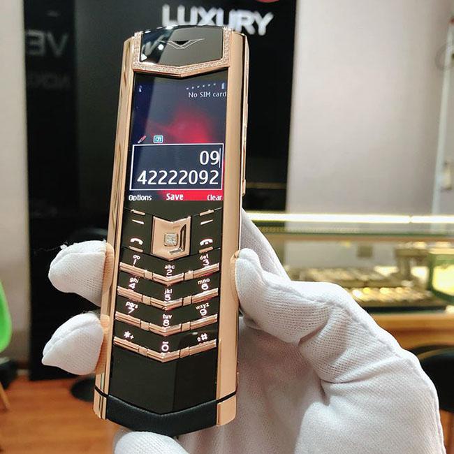 Vertu signature s black leather mix red gold
