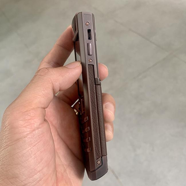 /images/image.php?width=1000&image=/admin/sanpham/Vertu-signature-s-pure-brown2_1955_anhkhac1.jpg