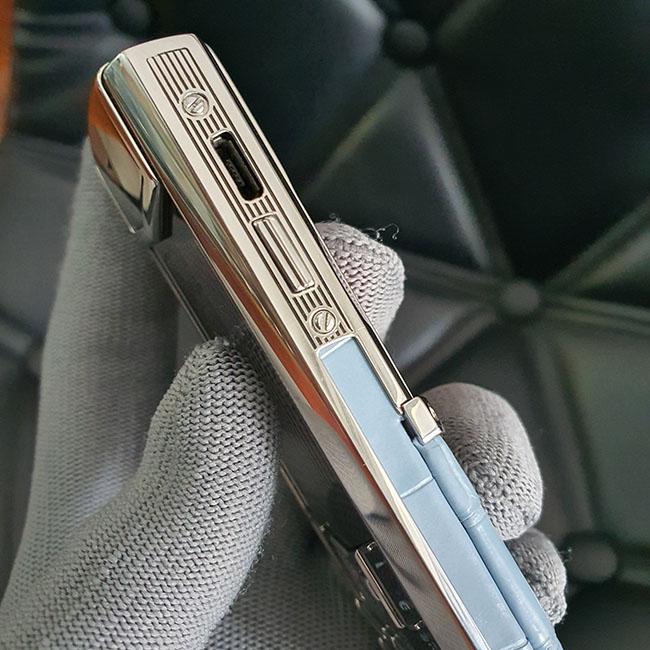 /images/image.php?width=1000&image=/admin/sanpham/Vertu-signature-s-pure-silver-alligator1_2015_anhkhac1.jpg