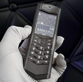 Vertu Signature S Clous de Paris Steel Black