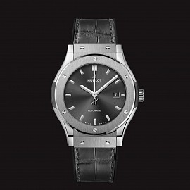 Hublot Classic Fusion Titanium Grey 42mm