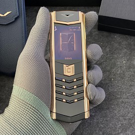 Vertu Signature S Rose Gold Key Sapphire