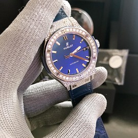 Hublot Classic Fusion Pavé Diamonds Navy 38mm (FS)