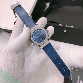 Hublot Classic Fusion Titanium Navy 42mm Lướt Only