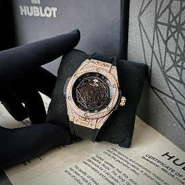 Hublot BigBang SangBleu KingGold Full Diamonds 39mm - 2020