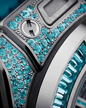 Loại đá quý hiếm hơn cả kim cương được Hublot đưa lên đồng hồ là gì?