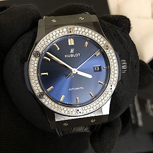 Video: Hublot Classic Fusion Ceramic Blue custom diamonds 42mm