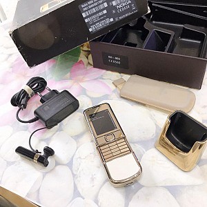VIDEO: Siêu phẩm Nokia 8800 gold art fullbox đẹp 97%