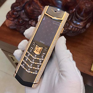 VIDEO: ĐẲNG CẤP ĐẠI GIA: Vertu signature s rose gold full pave baguette diamonds