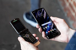 Motorola RAZR 2019 : Huyền thoại nắp gập trở lại dưới dạng smartphone